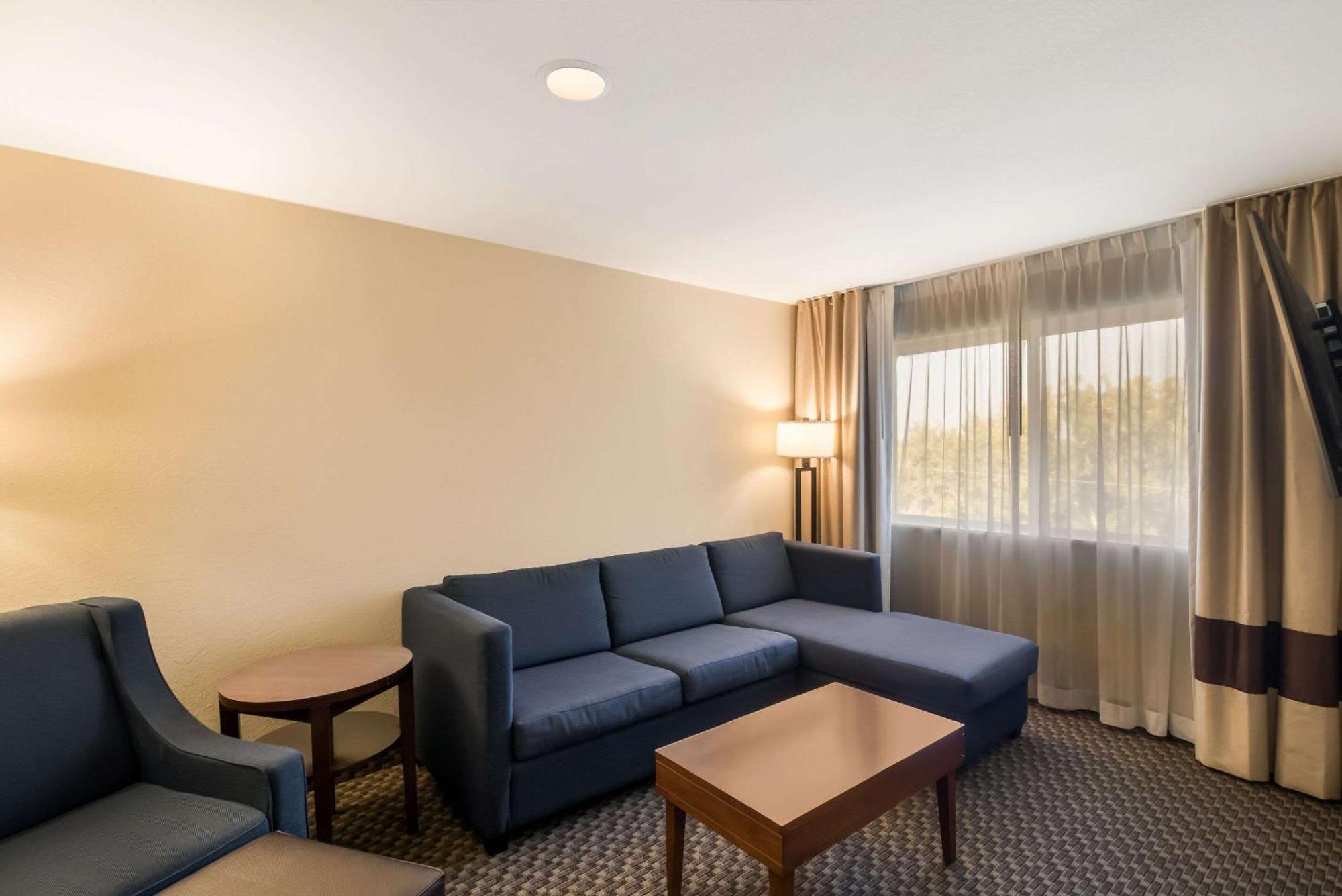 Comfort Inn Fort Morgan Buitenkant foto